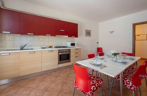 Tremezzina Apartment | Apartment Letizia in Ossuccio - 8 persons, 2 bedrooms