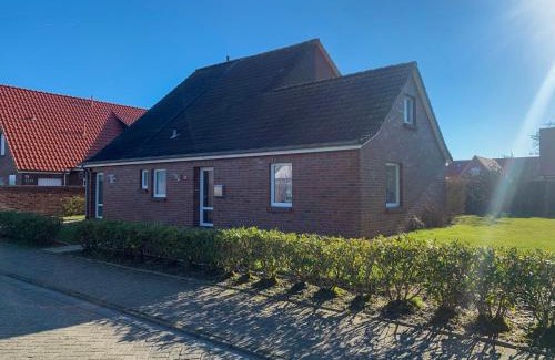 Norddeich Apartment | Apartment Leuchtturm by Interhome