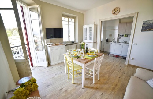 Stresa Apartment | Apartment Lilla, Stresa center, lake view