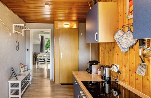 Detern Apartment | Apartment 'Lotte' with Shared Terrace, Shared Garden and Wi-Fi