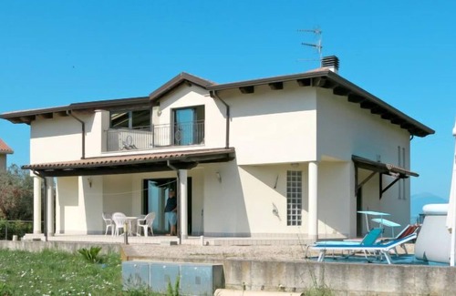 Tortoreto Apartment | Apartment Lucio in Tortoreto Lido - 6 persons, 3 bedrooms
