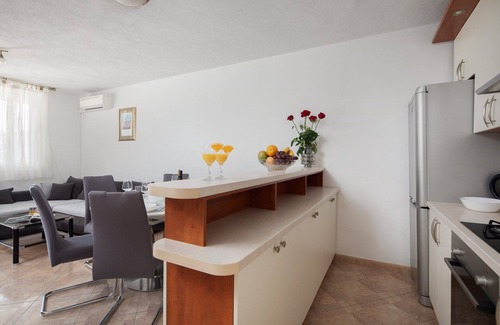 Vranjic Apartment | Apartment Lucy in Split
