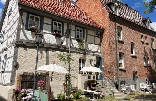 Muensingen Apartment | Apartment 'Luise' with Shared Terrace and Wi-Fi