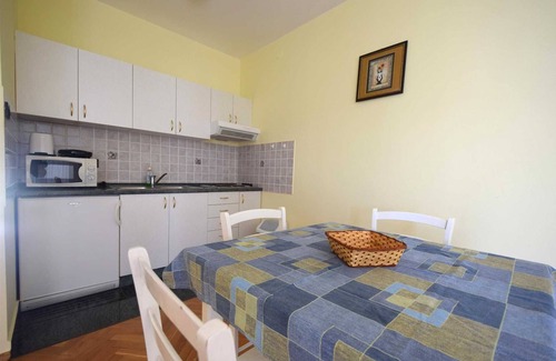 Milcetici Apartment | Apartment Luka 2 with Balcony