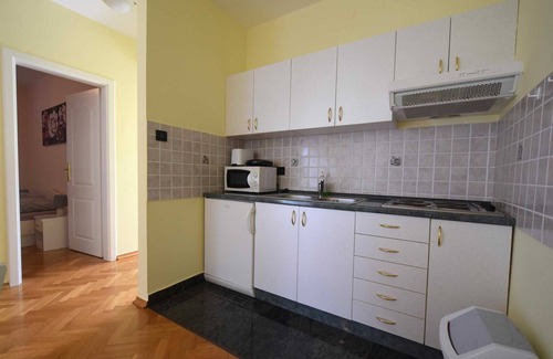 Milcetici Apartment | Apartment Luka 2 with Balcony