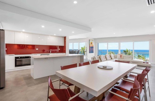 Scarborough Apartment | Apartment M601 - Spectacular Beachfront Penthouse!
