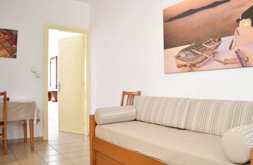 Merichas Apartment | Apartment 'Manolika Studio 5' with Sea View, Wi-Fi and Air Conditioning