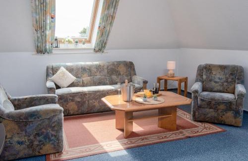 Norddeich Apartment | Apartment Mantelmöwe by Interhome