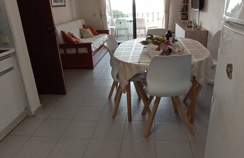 Vale de Centianes Apartment | Apartment 'Mar-Colina-Sol' with Sea View, Beach Access, Terrace & Wi-Fi