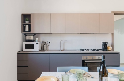 Partinico Apartment | Apartment 'Mareluna' with Mountain View, Wi-Fi and Air Conditioning