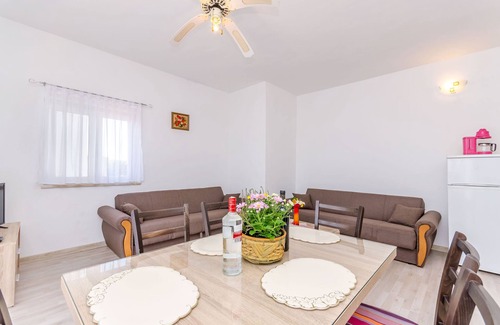 Seget Vranjica Apartment | Apartment Markovic (36551-A1) - Seget Donji
