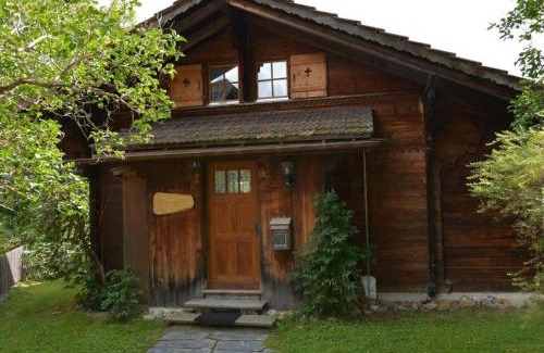 Lauenen Apartment | Apartment Marmotte- Chalet by Interhome