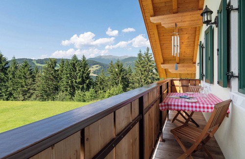 Funes Apartment | Apartment 'Mascheshof' with Mountain View, Private Garden and Wi-Fi