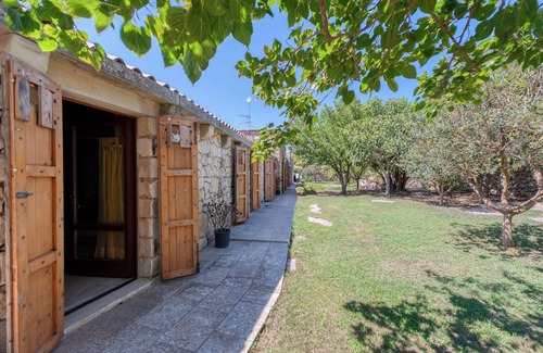 Vernole Apartment | Apartment 'Masseria Copertini - Stellina' Wi-Fi and Air Conditioning