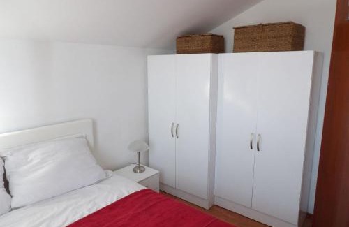 Cesarica Apartment | Apartment Matea - 20m from the beach