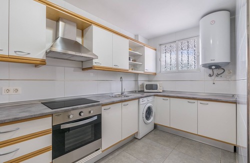 La Herradura Apartment | Apartment 'Mediterraneo 7' with Sea View, Wi-Fi and Air Conditioning