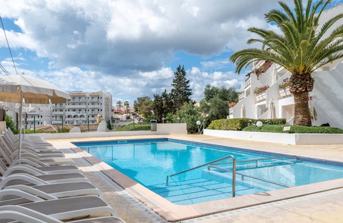 Cala Ferrera Apartment | Apartment 'Medusa' with Sea View, Wi-Fi and Air Conditioning