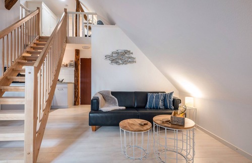 Westerhever Apartment | Apartment 'Meereslust' with Shared Terrace and Shared Garden