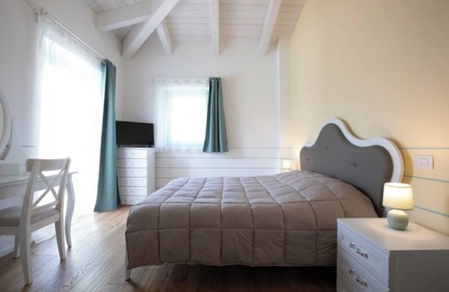 Castignano Other | Apartment "Melograno" with Shared Pool & Wi-Fi