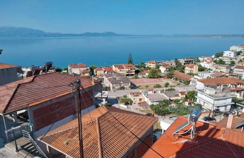 Menidion Apartment | Apartment 'Menidi Sea View' with Sea View, Wi-Fi and Air Conditioning