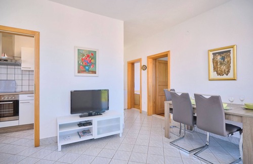 Okrug Gornji Apartment | Apartment Meri #1 by Litto