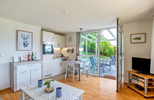 Neusatzeck Apartment | Apartment "Merzel's Schöne Aussicht" with Mountain View, Garden & Wi-Fi