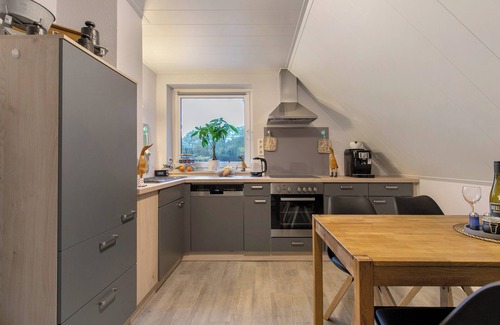 Bredstedt Apartment | Apartment 'Micha's Ferienwohnung' with Private Terrace, Private Garden and Wi-Fi