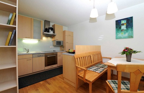Au Apartment | Apartment Mittagsfluh [upper floor | 45 m²] - Apartments Susanne