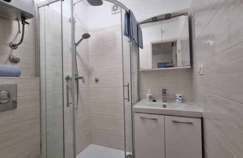 Rogac Apartment | Apartment Mlad - with pool: A4(2+1) - Rogac, Island Solta, Croatia