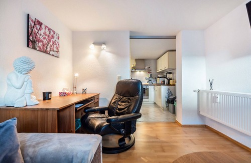 Region Hannover District Apartment | Apartment 'Modernes Am Deister' with Wi-Fi