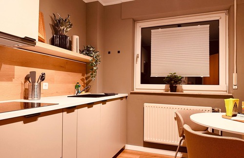 Huenxe Apartment | Apartment 'Modernes Design-Apartment Huenxe' with Balcony and Wi-Fi