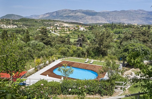 Kalata Apartment | Apartment 'Monte Verde 101' with Mountain View, Wi-Fi and Air Conditioning