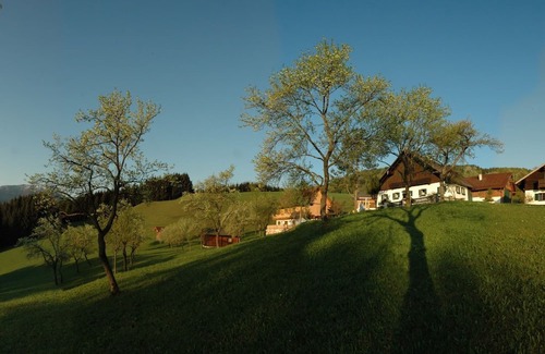 Unterach am Attersee Apartment | Apartment Mondsee - apartment on the farm "Margarethengut" am Attersee