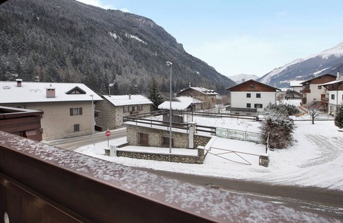 Valdisotto Apartment | Apartment "Monolocale Iris 1" with Mountain View, Balcony & Wi-Fi
