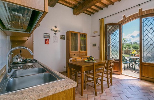 Capraia e Limite Apartment | Apartment Montereggi-2 by Interhome