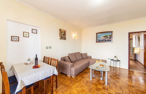 Brist Apartment | Apartment More - 60m from the sea: A1 Citron(2+2) - Brist, Riviera Makarska, Croatia