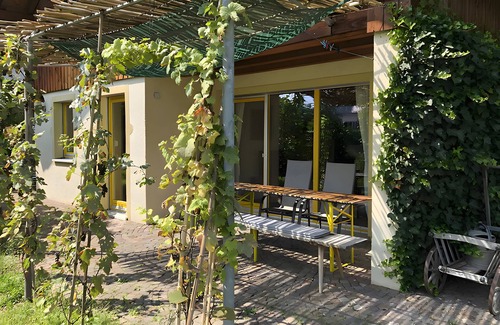 Gengenbach Apartment | Apartment 'Müllerleile' with Shared Pool, Terrace and Wi-Fi
