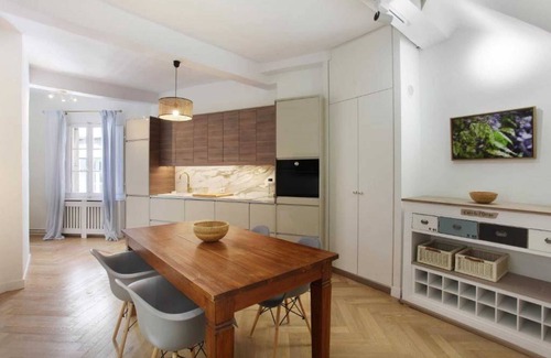 Aix-en-Provence Historic Centre Apartment | APARTMENT N° 22 MIRABEAU