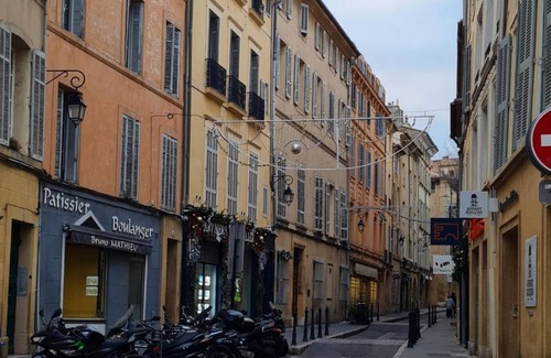Aix-en-Provence Historic Centre Apartment | APARTMENT N° 22 MIRABEAU