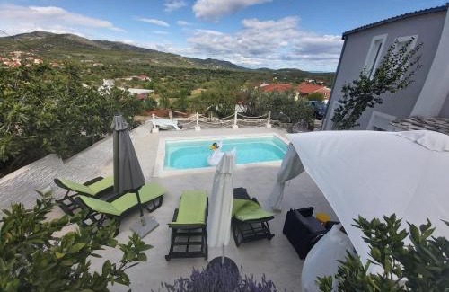 Gustirna Apartment | Apartment Nanara