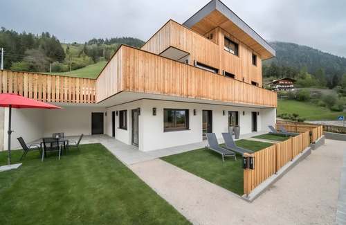 San Pancrazio Apartment | Apartment 'Naturapartments Alpreid Eiche' with Mountain View, Communal Pool and Wi-Fi