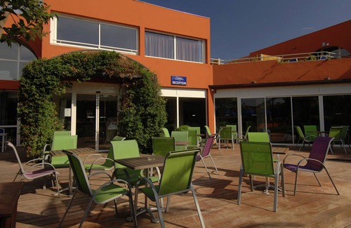 Cap d'Agde Apartment | Apartment near beach in lively resort
