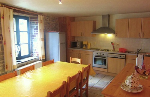 Treignes House | Apartment near Forest and Hiking Trails