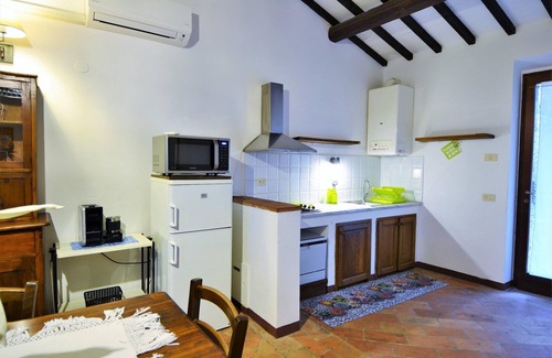 Collesanto House | Apartment near Lake Trasimeno and Assisi