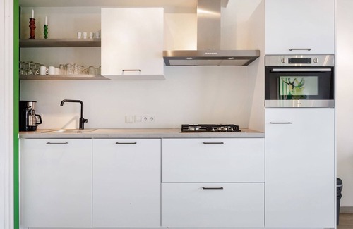 Offingawier Apartment | Apartment near Sneekermeer with Marina Access