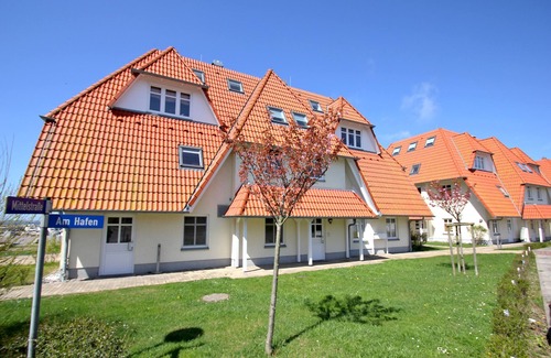Wiek Apartment | Apartment near the harbor with balcony and sea view - Hafenhäuser Wiek 13