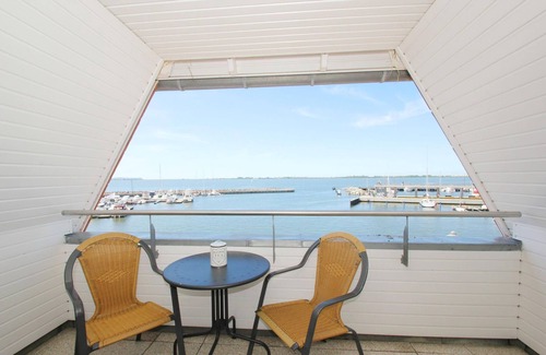 Wiek Apartment | Apartment near the harbor with balcony and sea view - Hafenhäuser Wiek 17