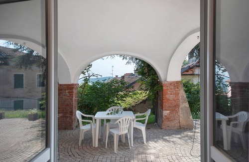 Rocca Grimalda Apartment | Apartment 'Nel Cuore Del Monferrato' with Shared Terrace and Private Garden