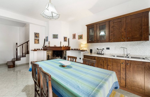 Nuragus Apartment | Apartment 'Nel Cuore Dell'isola' with Private Terrace, Private Garden and Air Conditioning