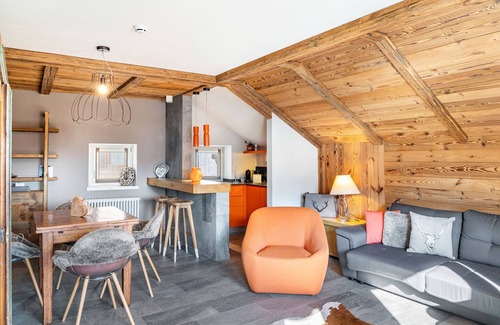 Seefeld Pedestrian Zone Apartment | Apartment 'Neu Groß' with Mountain View, Balcony and Wi-Fi